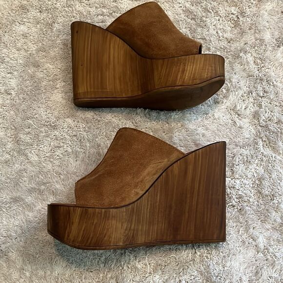 Aldo brown wedge.   Size 37. - Picture 4 of 8